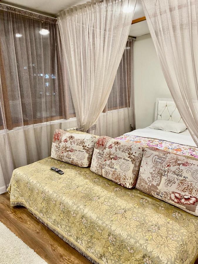 Просторная Двухкомнатная Квартира Жк Бакытты Омир Almaty Luaran gambar